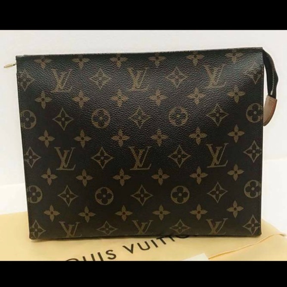 Louis Vuitton Handbags - Louis Vuitton Toiletry 26